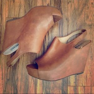 Steve Madden Cognac Wedges